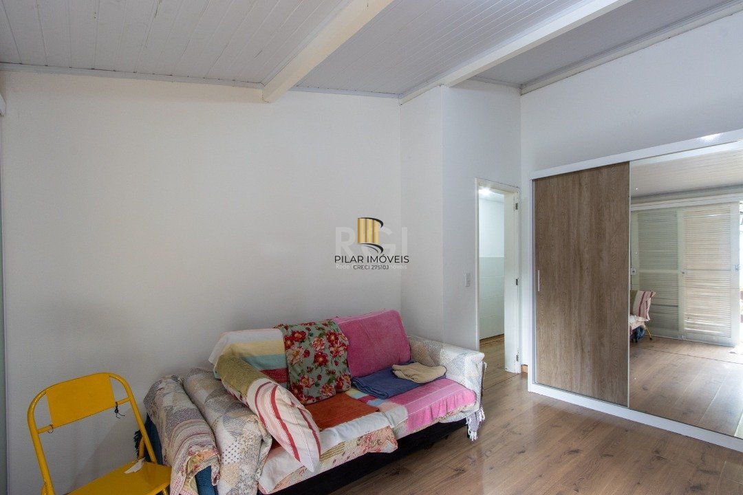 Casa para Venda - 180m², 3 dormitórios, sendo 1 suites, 2 vagas - Ipanema
