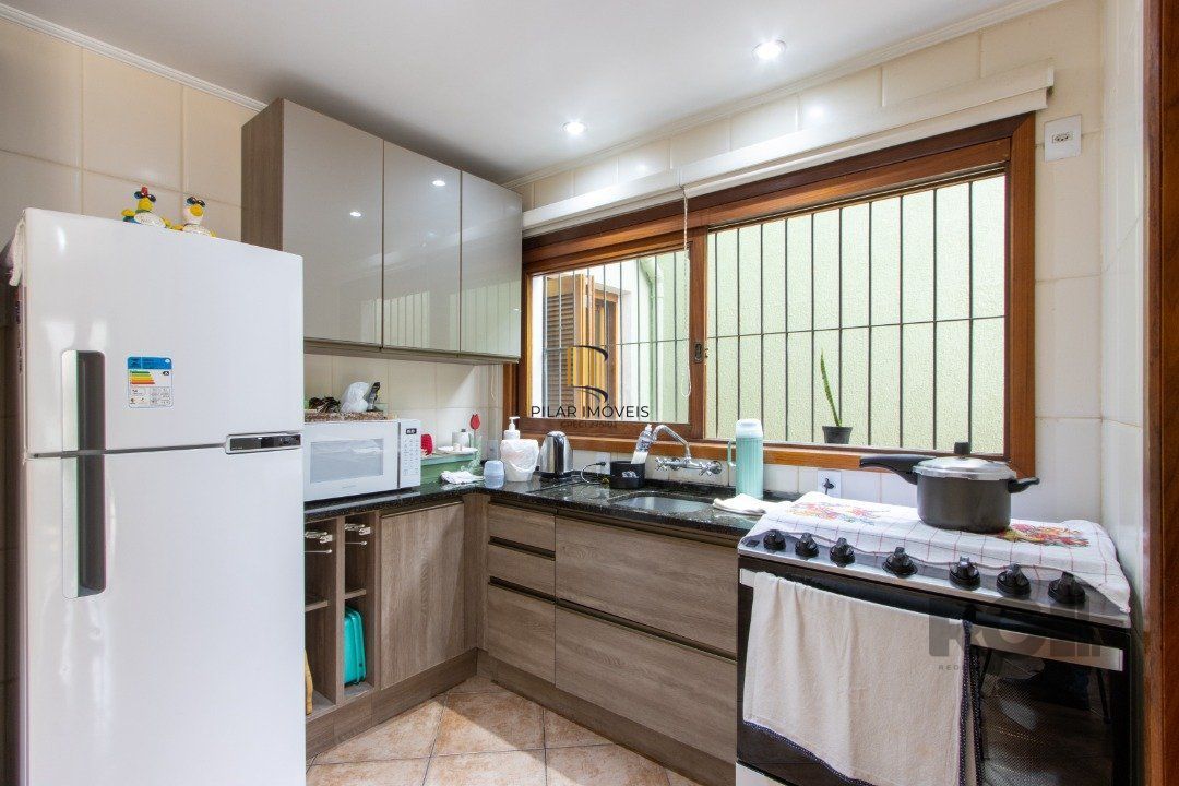 Casa 6 dormitórios no bairro Tristeza