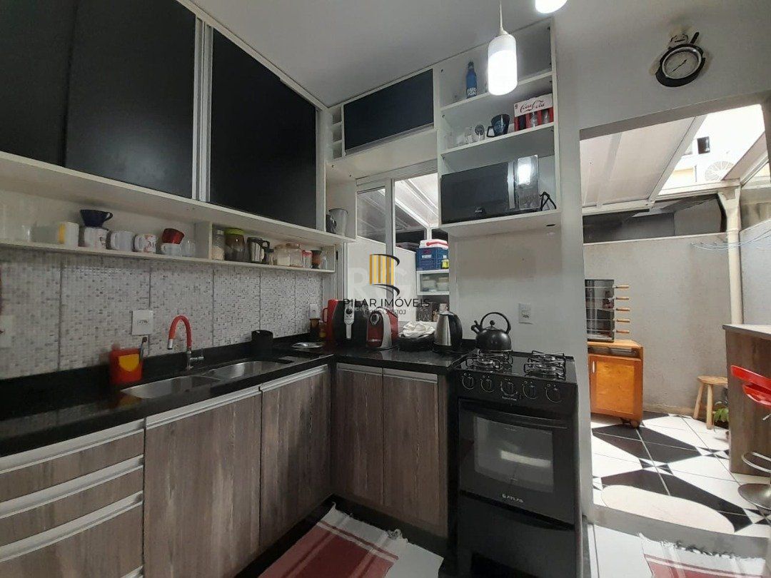 CASA EM CONDOMÍNIO COM 3 DORMITÓRIOS NA HÍPICA
