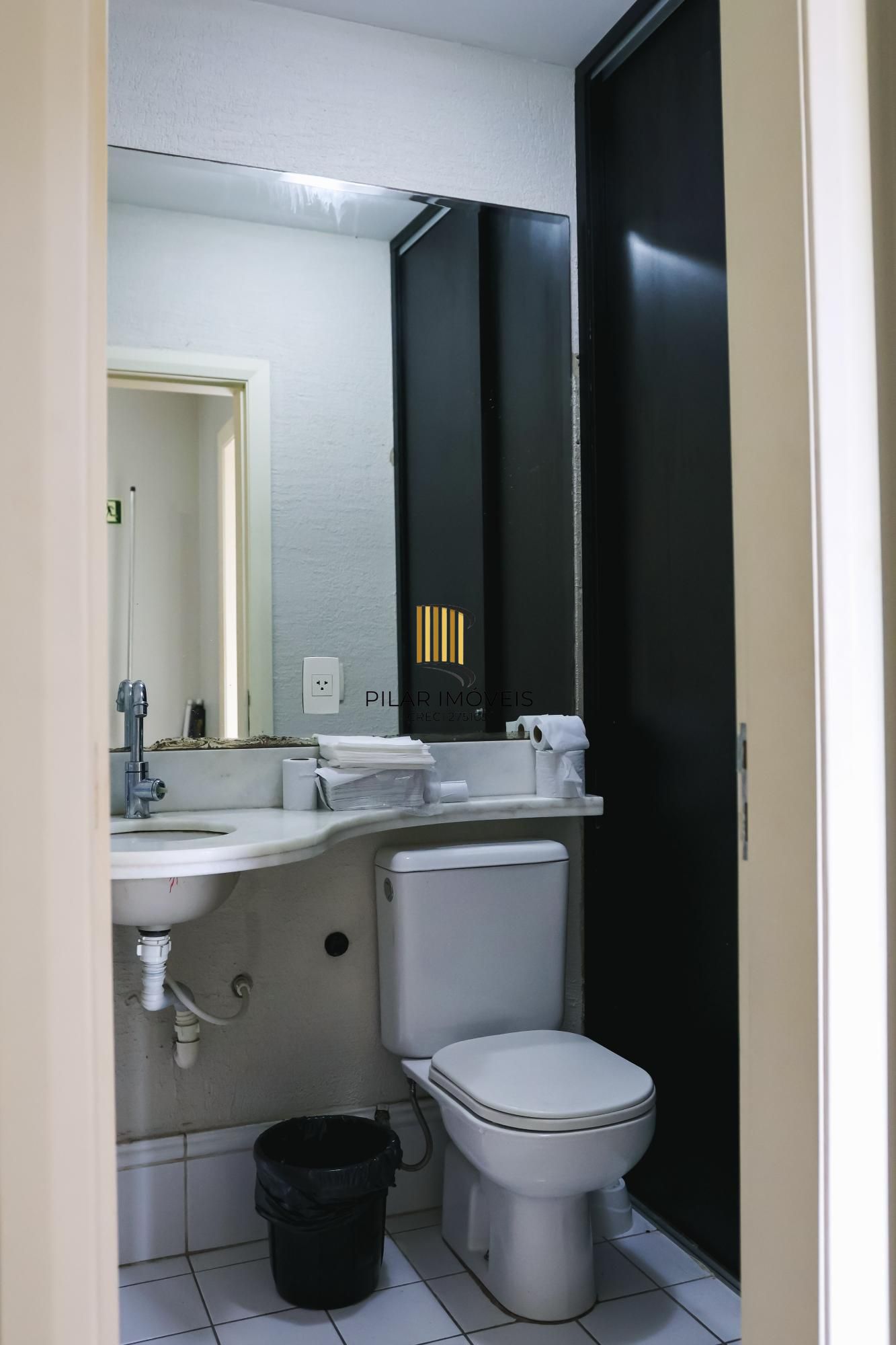 Casa Comercial 4 dormitórios no bairro Moinhos de Vento