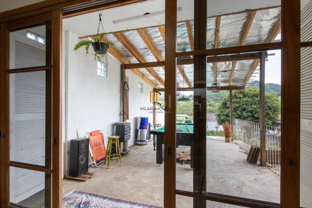 Casa 4 dormitórios no bairro Hípica