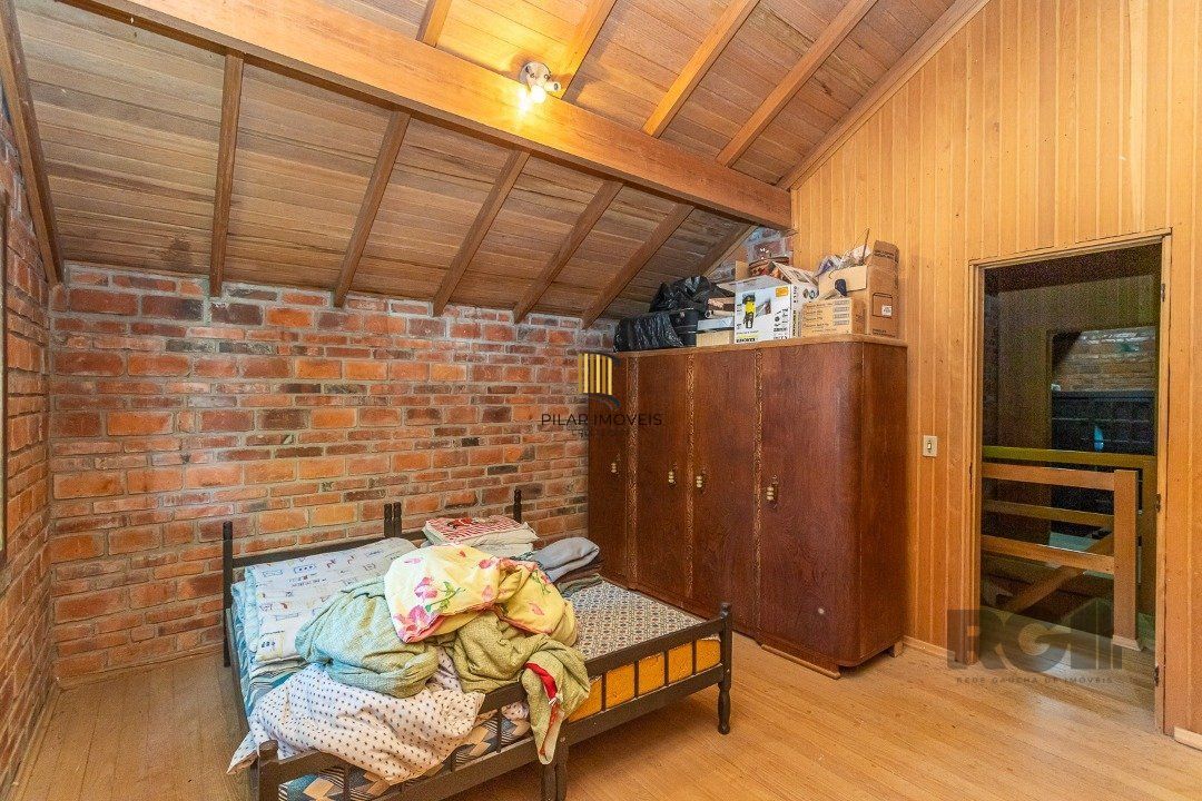 Casa 4 dormitórios, Altos da Vila Nova, Zona Sul, Porto Alegre.