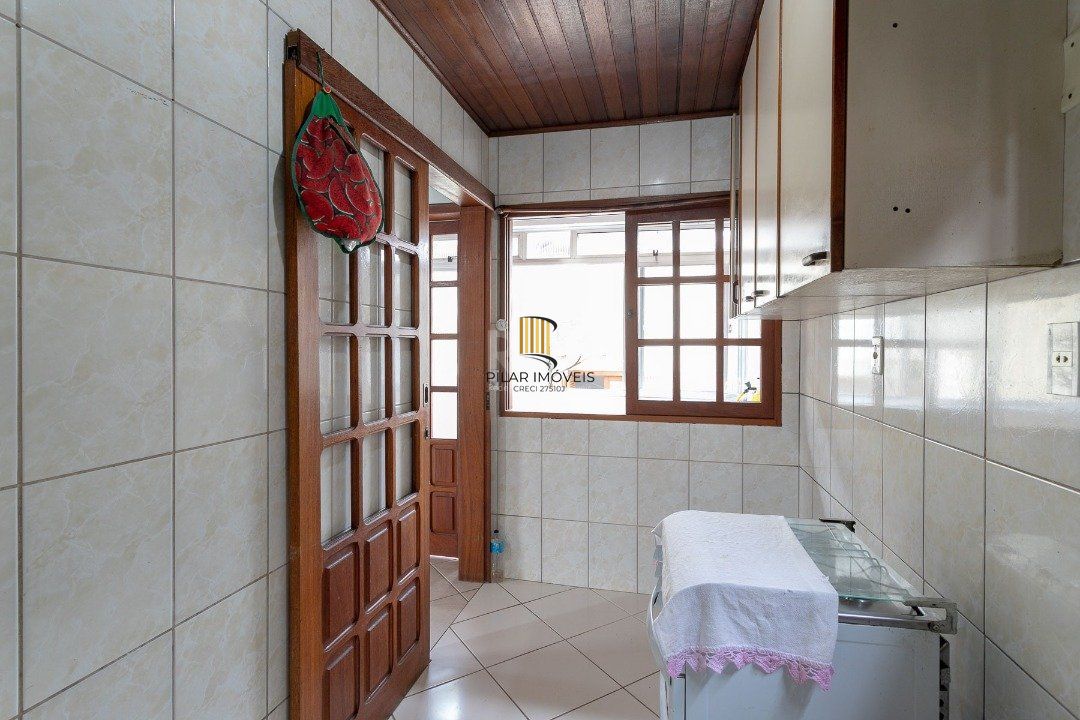 Casa para Venda - 0.01m², 5 dormitórios, 10 vagas - Petrópolis