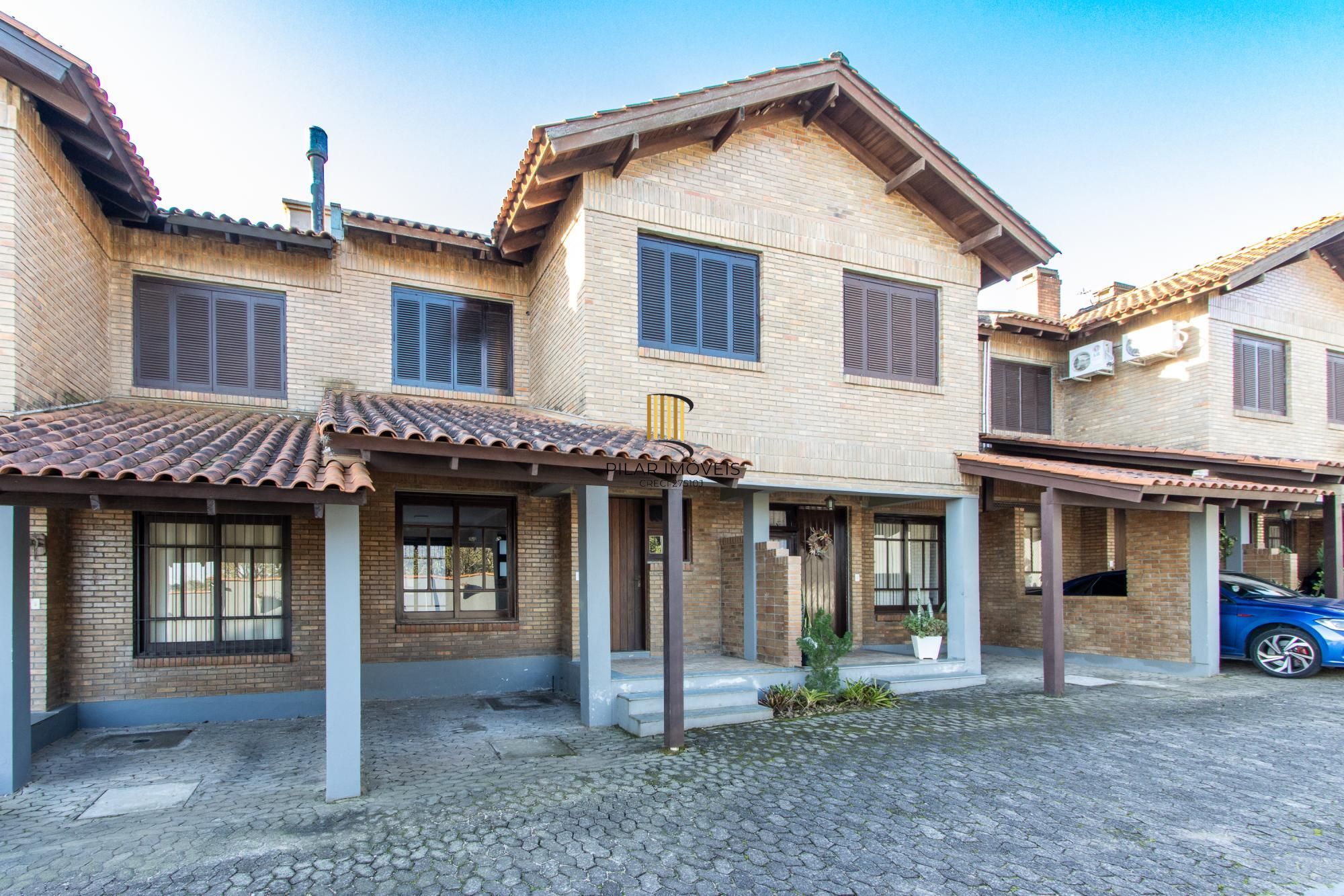 Casa 3 dormitórios, sendo 1 suíte, 2 vagas de garragem - bairro Ipanema - Pilar Imóveis