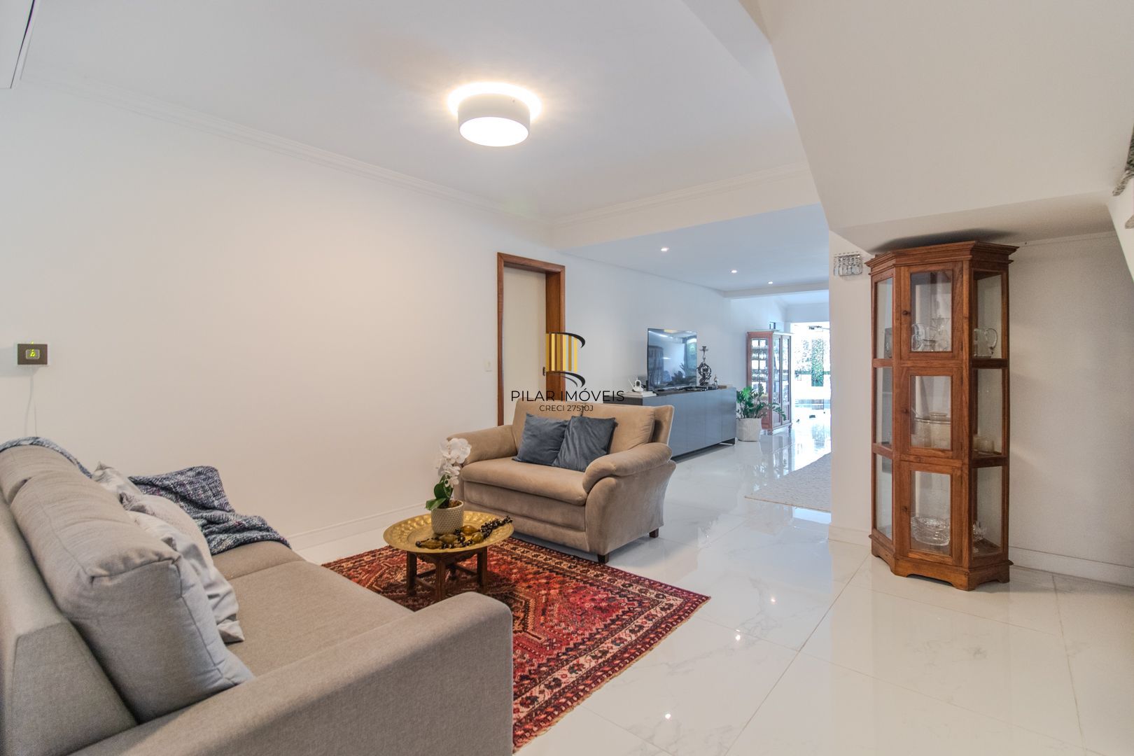 Casa para Venda - 410m², 3 dormitórios, sendo 3 suites, 2 vagas - Ipanema