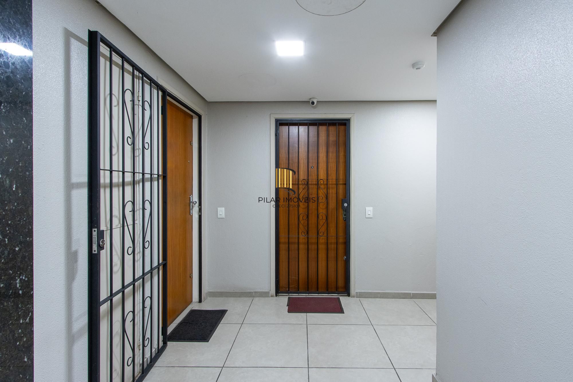 sala com 35,60 m²  de área privativa no edifício Erico Veríssimo Center