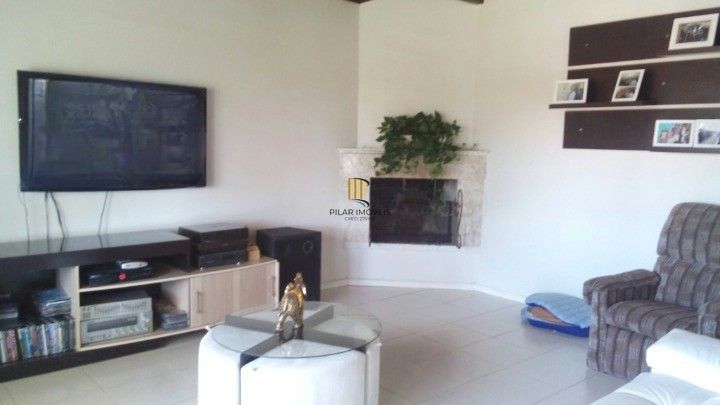 Casa 3 quantos com suíte, espaço gourmet, na Tristeza.