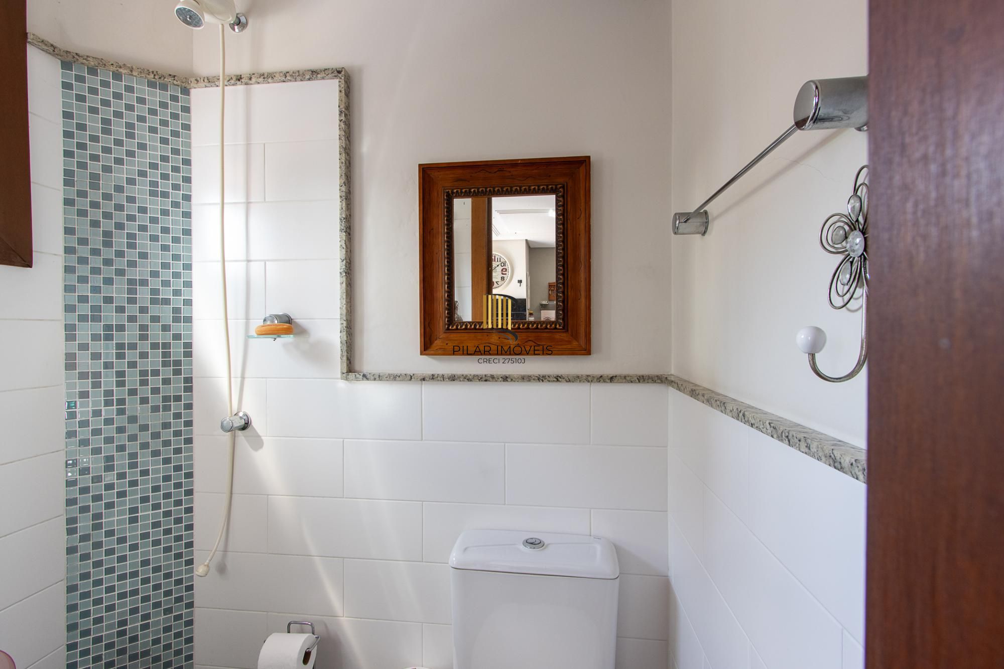 Casa 3 dormitórios com suíte master, terraço e 186m² no Lagos de Nova Ipanema