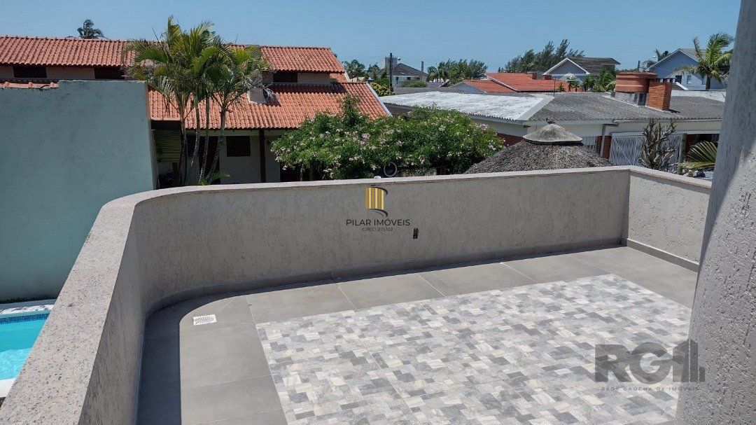 Casa 4 dormitórios no bairro Atlântida