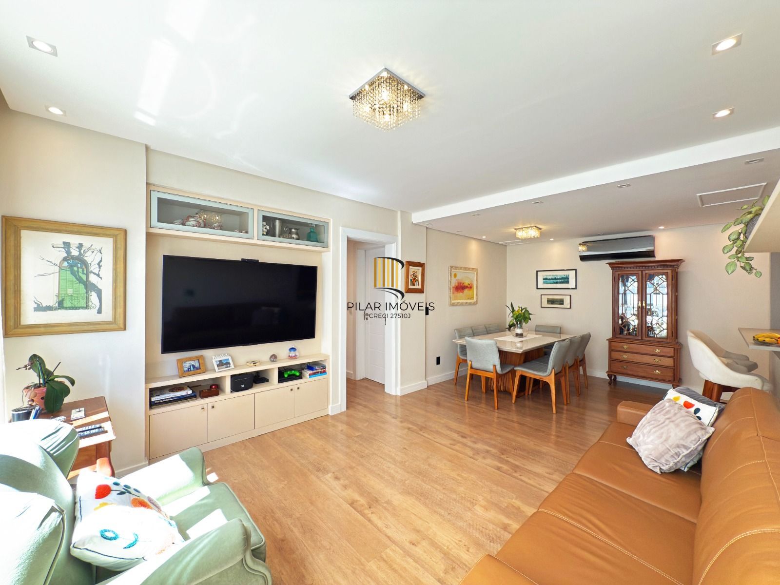 Excelente apartamento de 3 dormitórios, 1 suíte e 2 vagas de garagem.