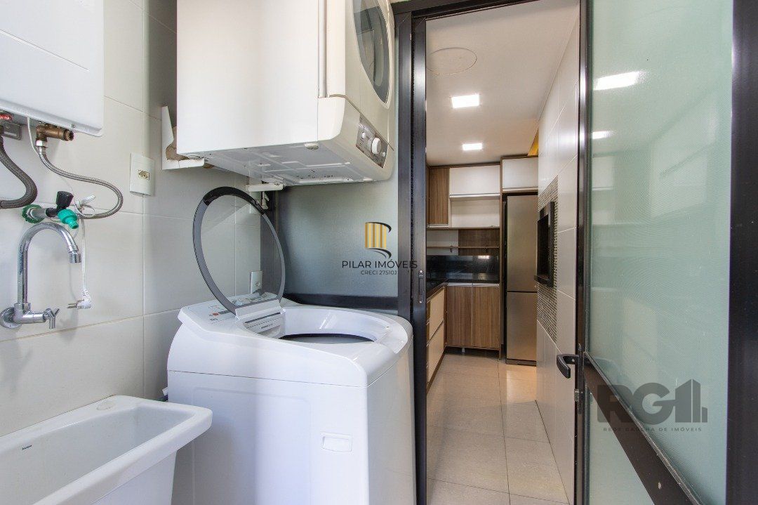 **Apartamento Residencial com 3 Quartos e 3 Banheiros em Camaquã, Porto Alegre, RS**