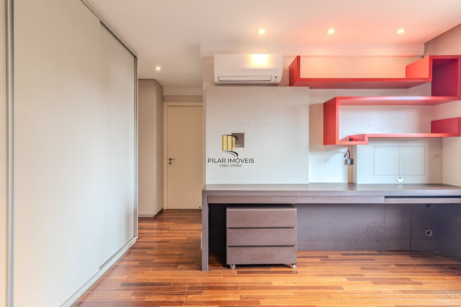Alto Padrão no TERRAZAS: 4 Suítes, 312m² e Vista Incrível para a Natureza