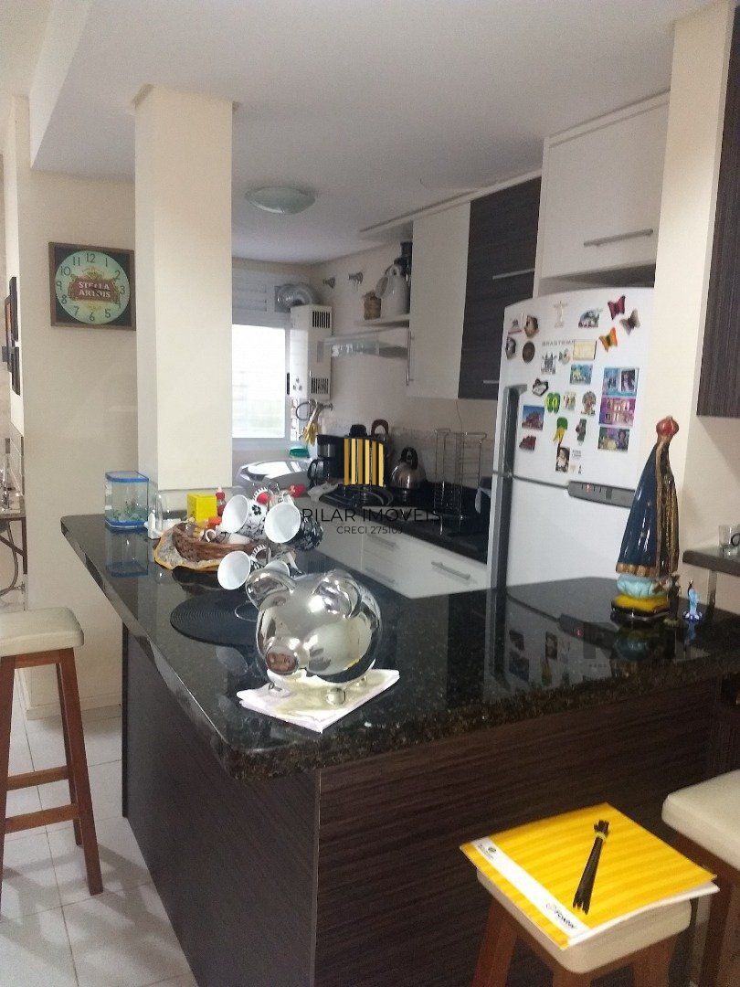 Apartamento de 55,36m²,  2 quartos, com box escriturado, próximo ao calçadão de Ipanema.