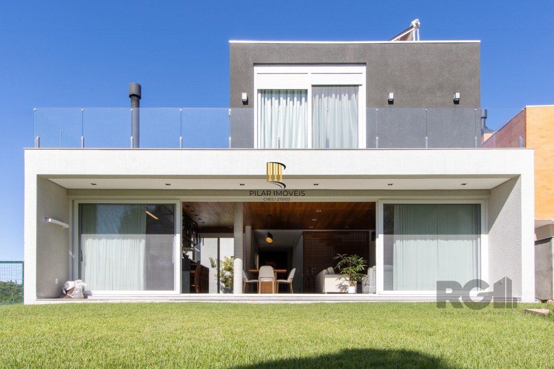 Casa de Condomínio 4 dormitórios no bairro Vila Nova