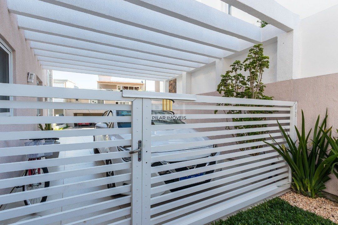 Casa Condominio para Venda - 203.02m², 3 dormitórios, sendo 3 suites, 4 vagas - Hípica