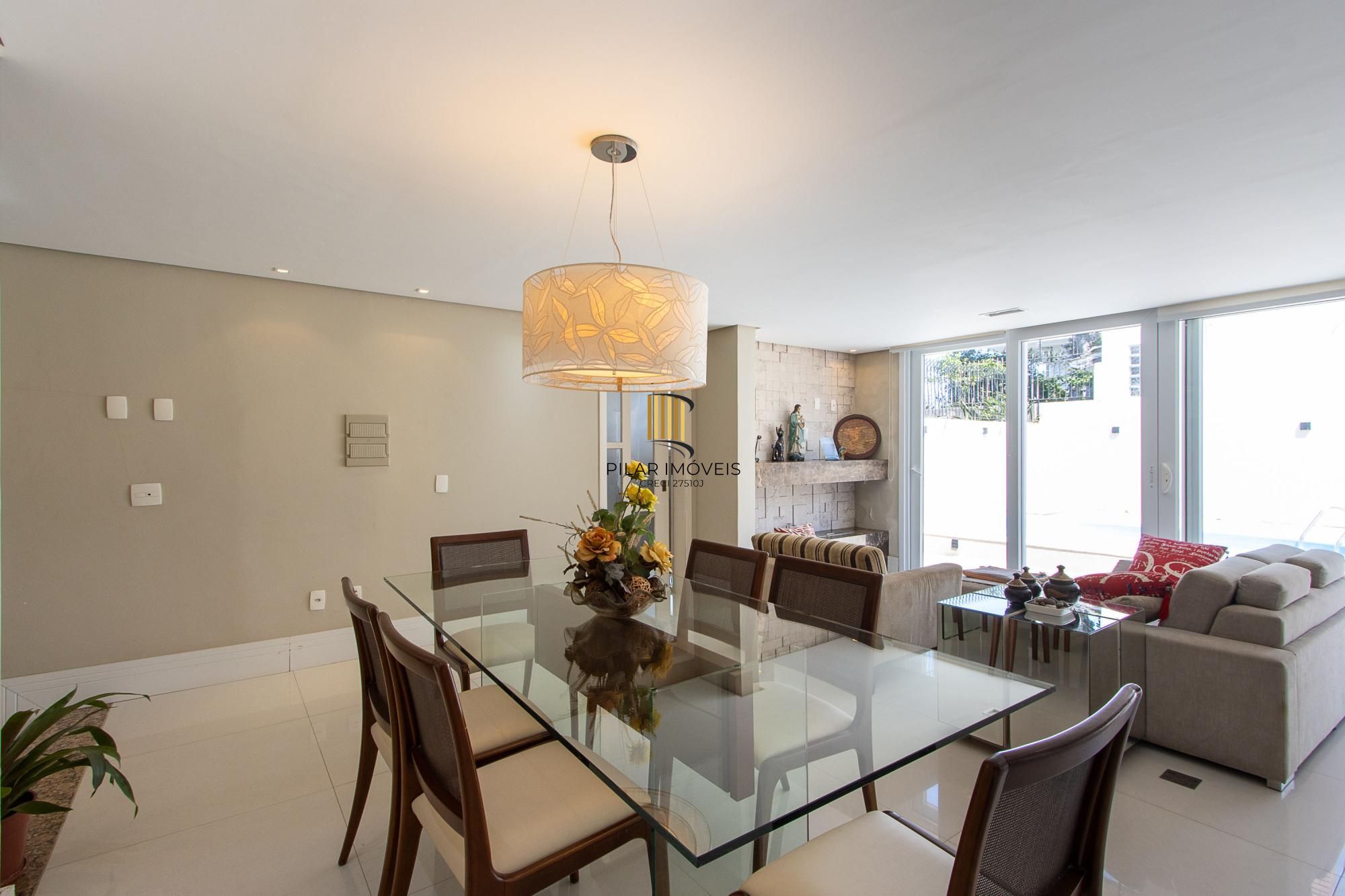 Casa 4 dormitórios no bairro Cristal