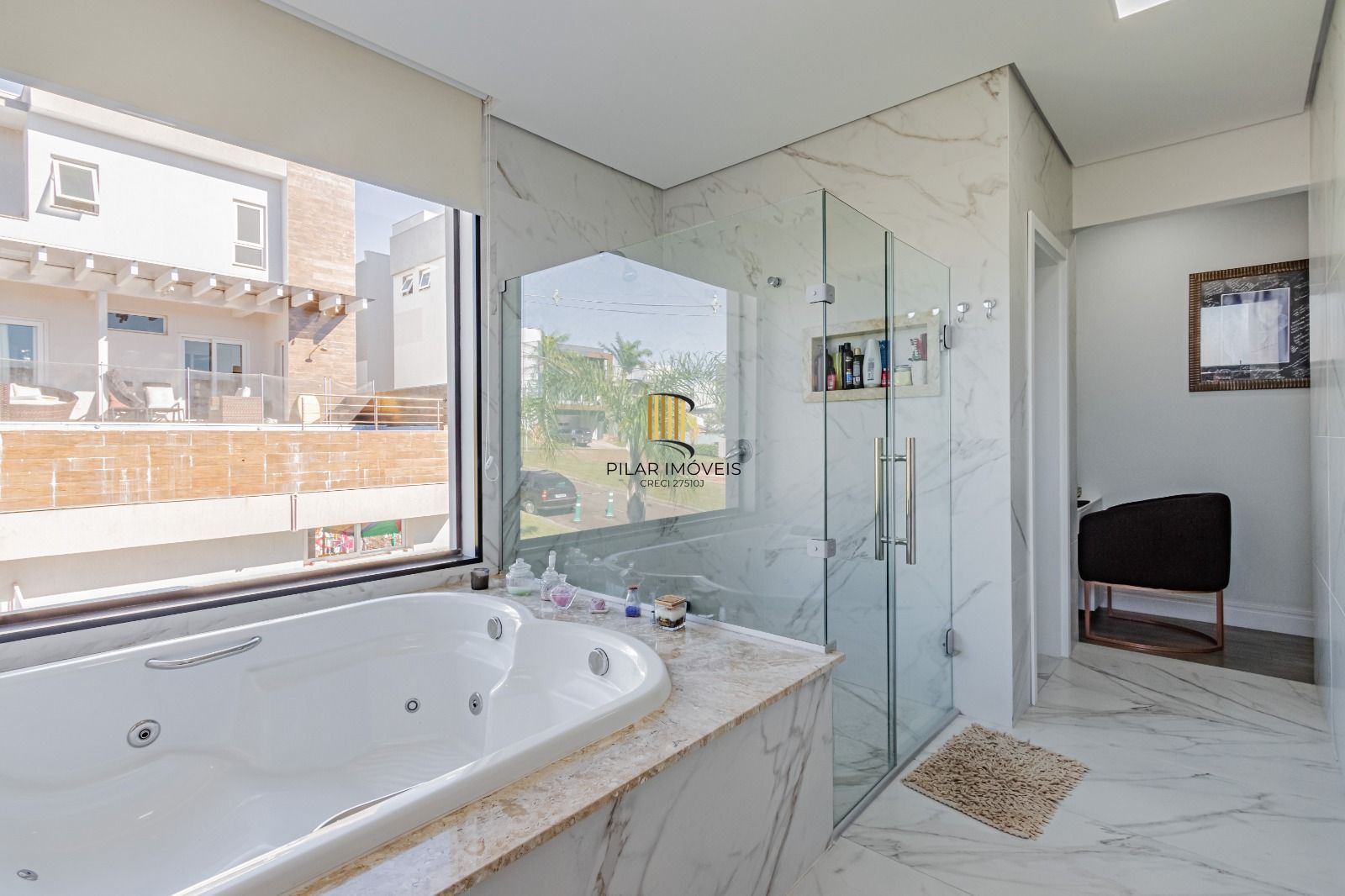 Casa de Condomínio 4 dormitórios no bairro São Vicente