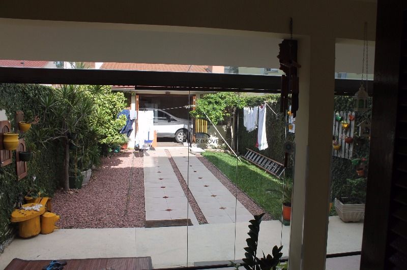 Casa para Venda - 290.67m², 4 dormitórios, sendo 1 suites, 4 vagas - Camaquã