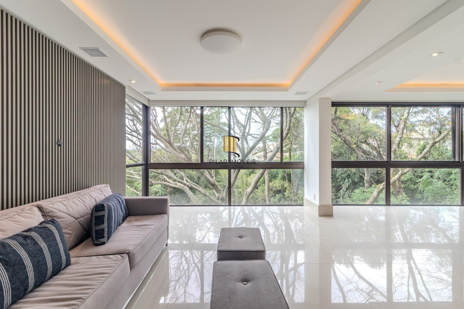 Alto Padrão no TERRAZAS: 4 Suítes, 312m² e Vista Incrível para a Natureza