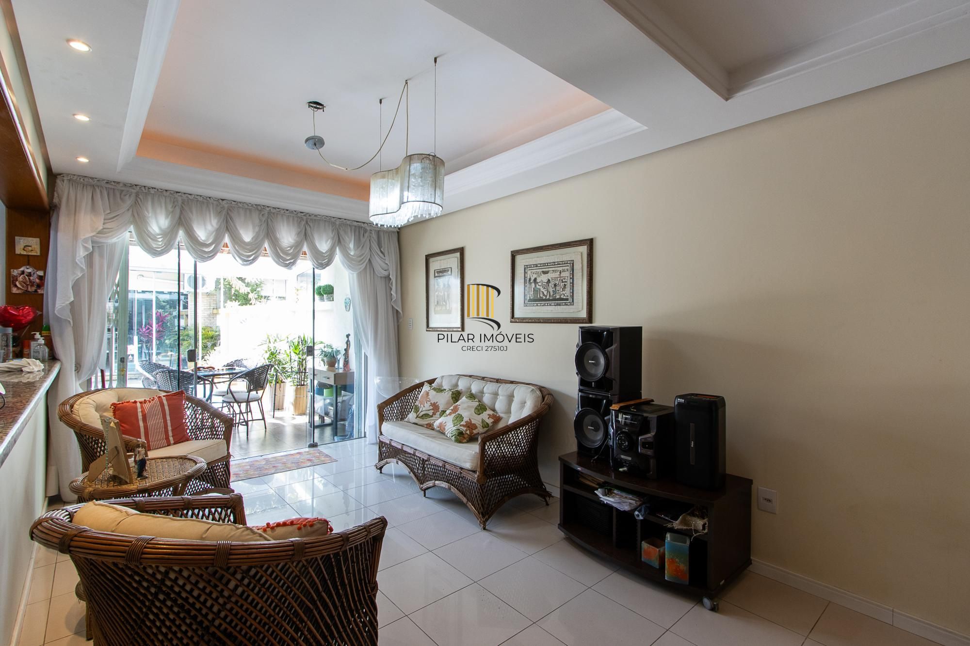 Casa de Condomínio 3 dormitórios no bairro Tristeza