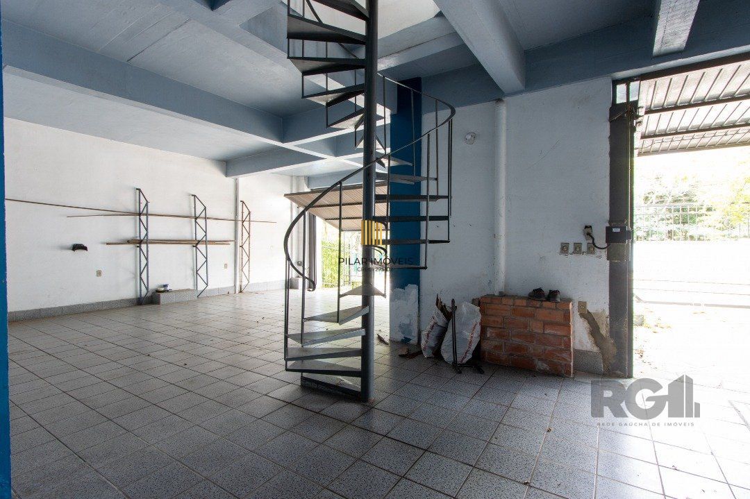 Casa 4 dormitórios no bairro Nonoai
