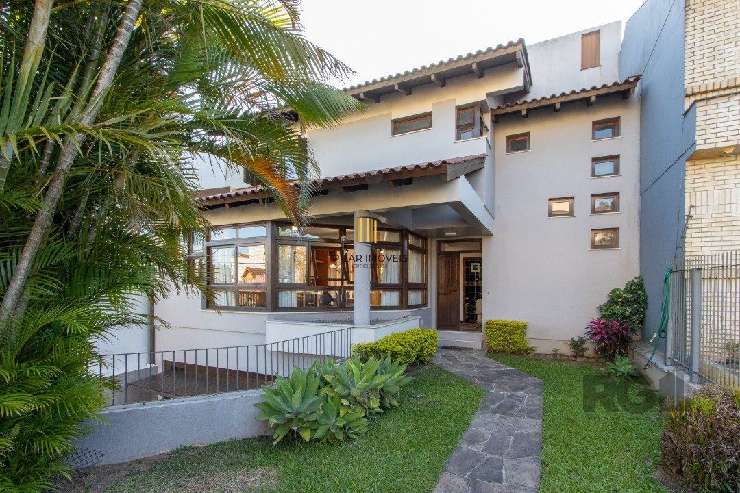 Casa 3 dormitórios no bairro Ipanema