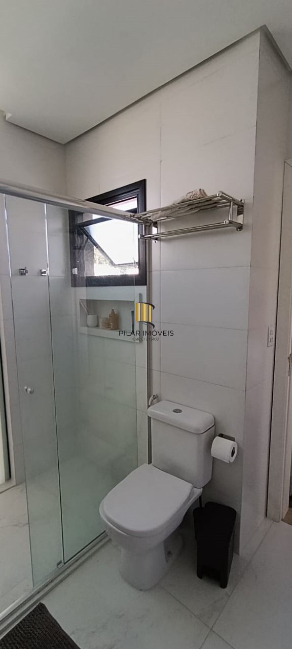 Excelente casa de alvenaria, 4 dormitórios, 2 suítes e 2 vagas de garagem.