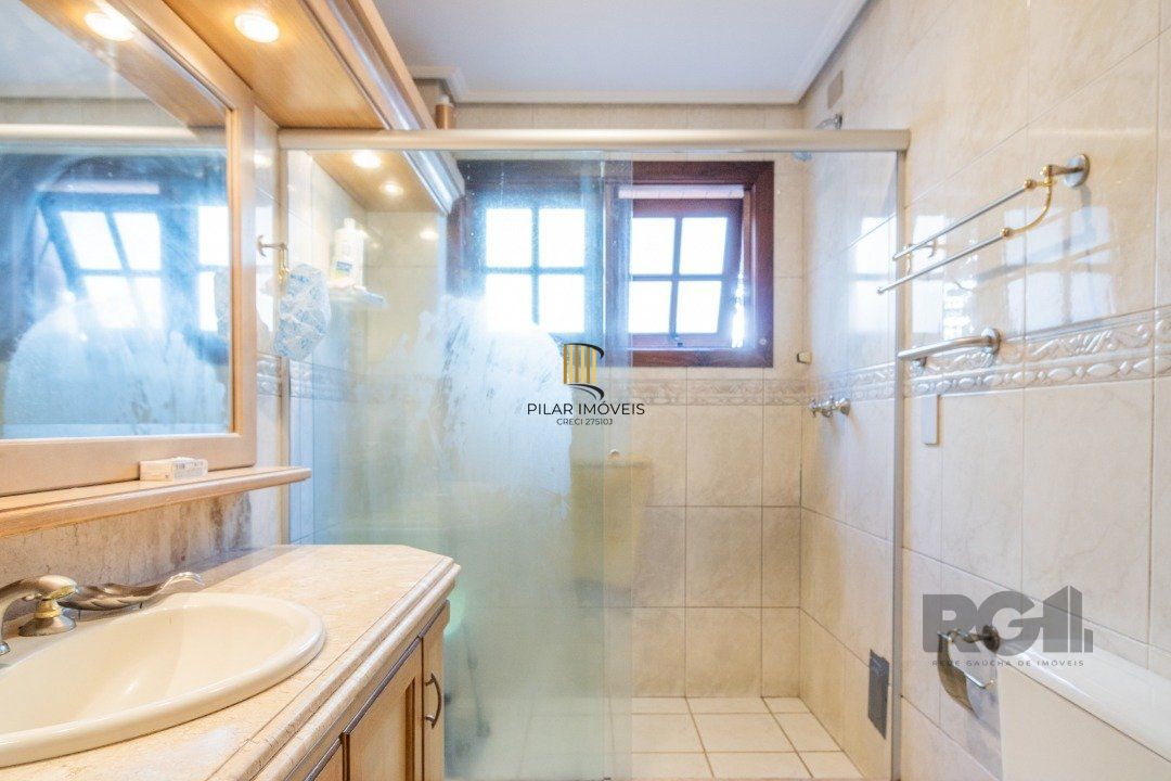 Apartamento amplo de 191m² privativos reformado