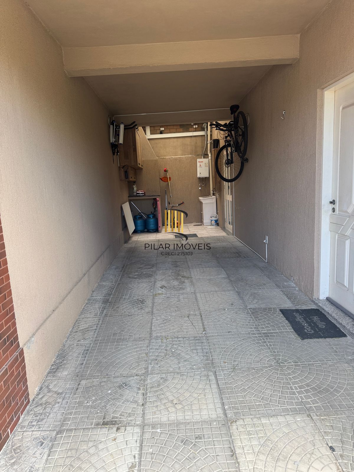 Casa com piscina no Jardim Itu!