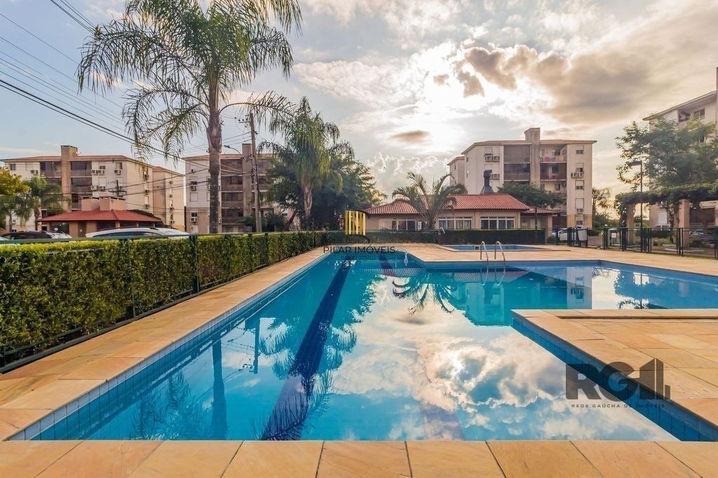 Apartamento 57m² - 2 dormitórios, 1 vaga no bairro Humaitá