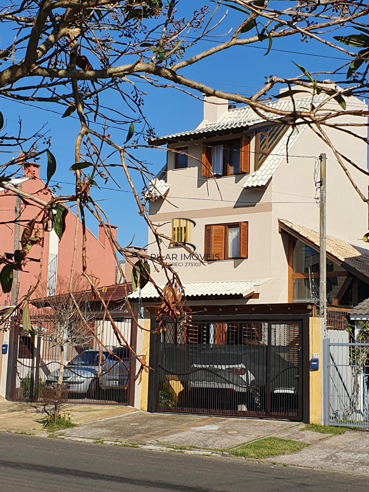 Casa para Venda - 182m², 3 dormitórios, sendo 3 suites, 2 vagas - Guarujá/ Portal do Guarujá