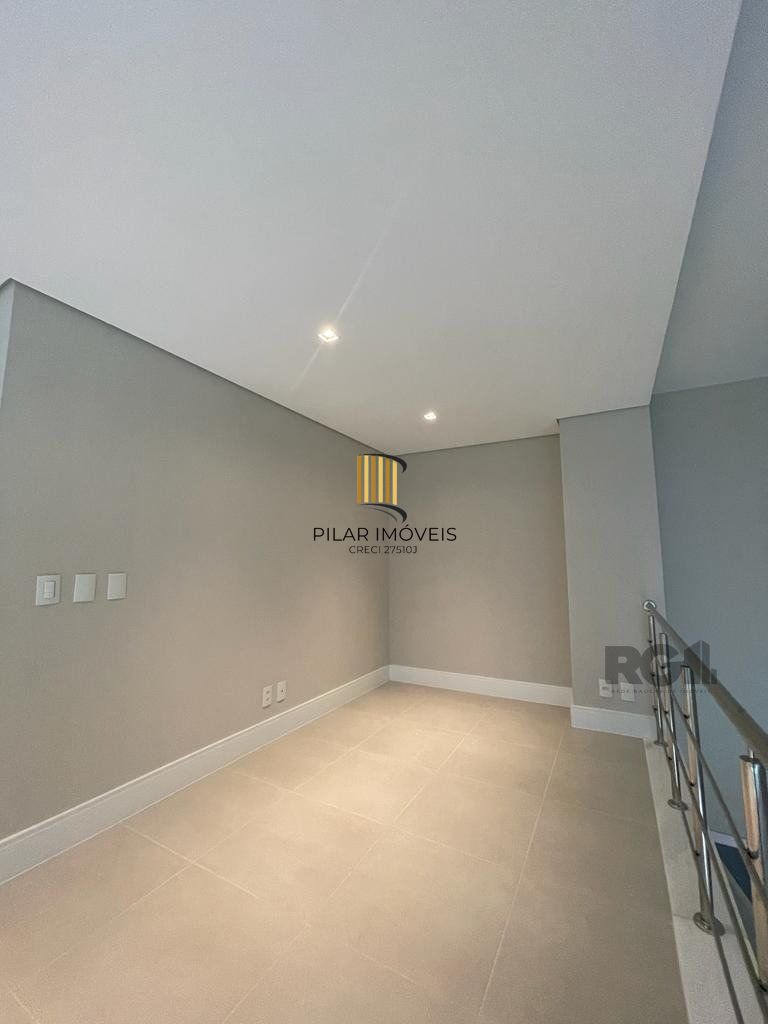 Duplex em Condomínio