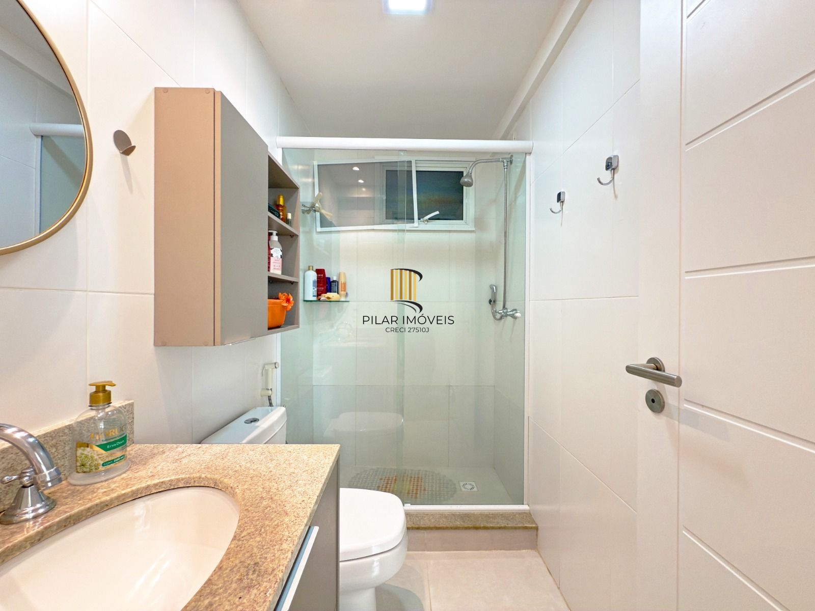 Excelente apartamento de 3 dormitórios, 1 suíte e 2 vagas de garagem.