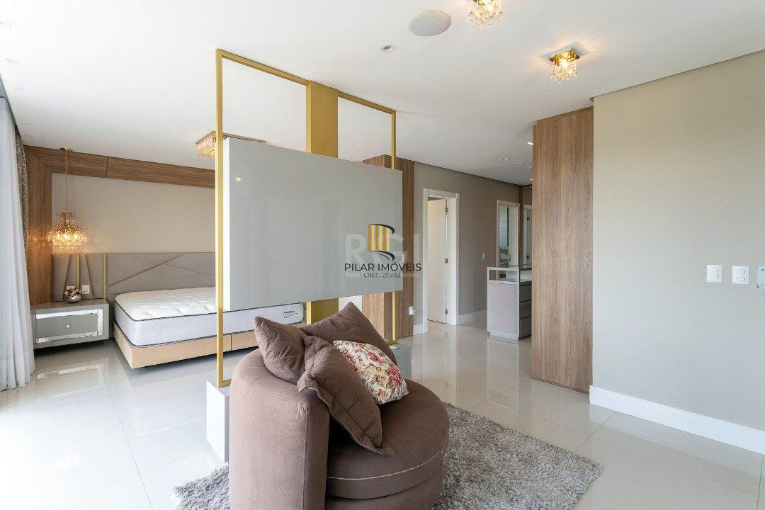 Casa Condominio para Venda - 519m², 4 dormitórios, sendo 4 suites, 2 vagas - Sans Souci