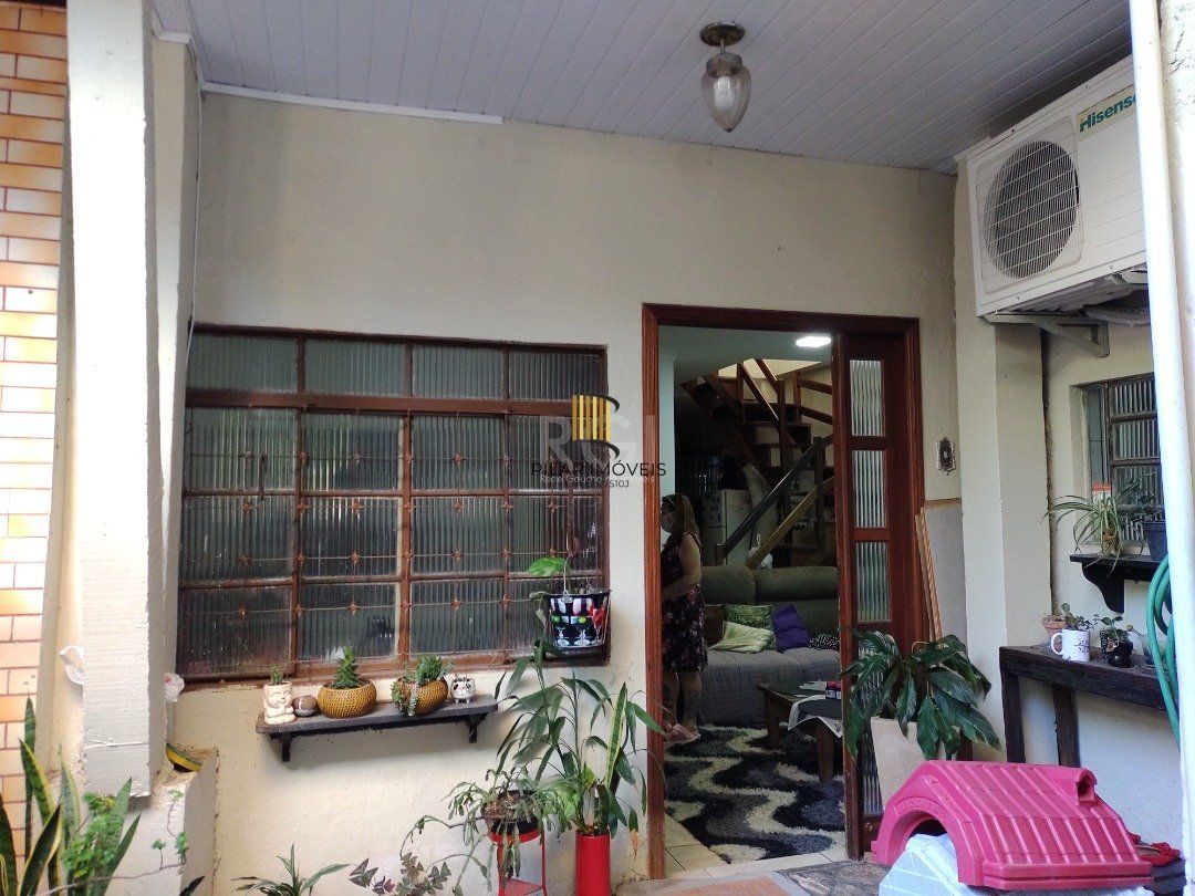 Casa para Venda - 400m², 6 dormitórios, Cavalhada