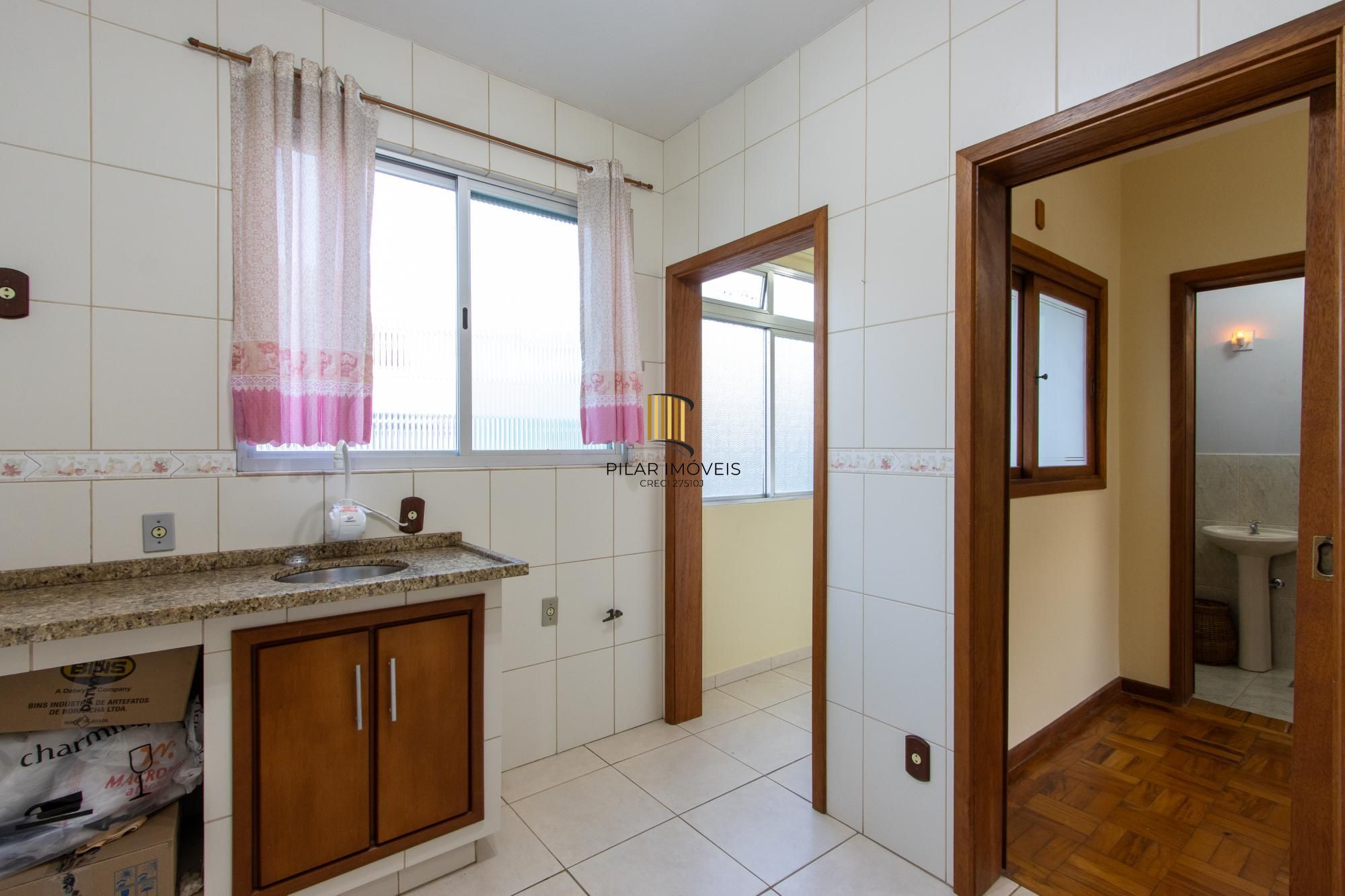 Apartamento de 2 Dormitórios na Cel Massot, Bairro Cristal