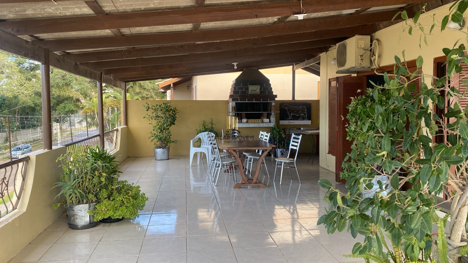 Predio Residencial / Comercial