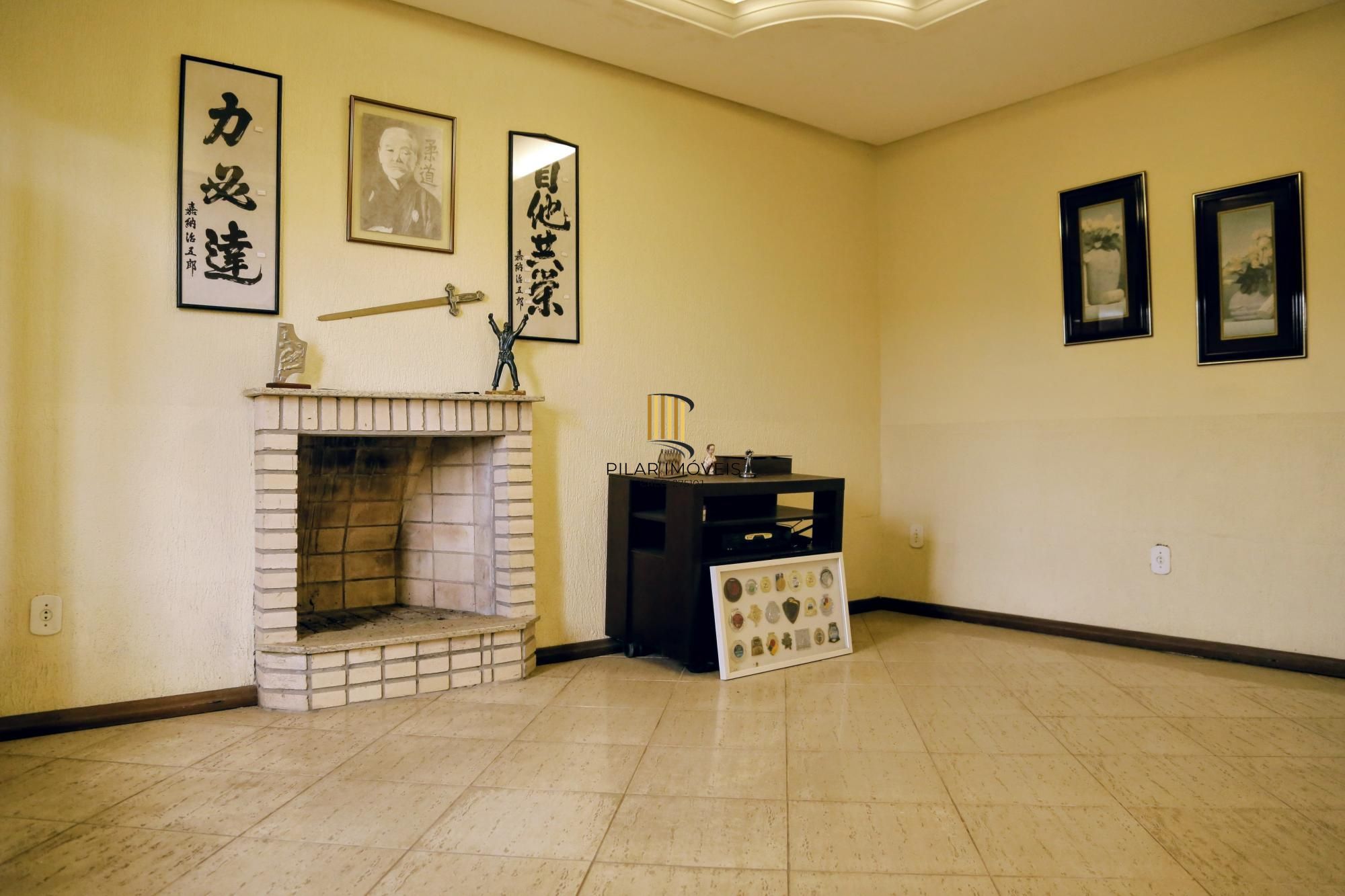 Casa 3 dormitórios no bairro Nonoai