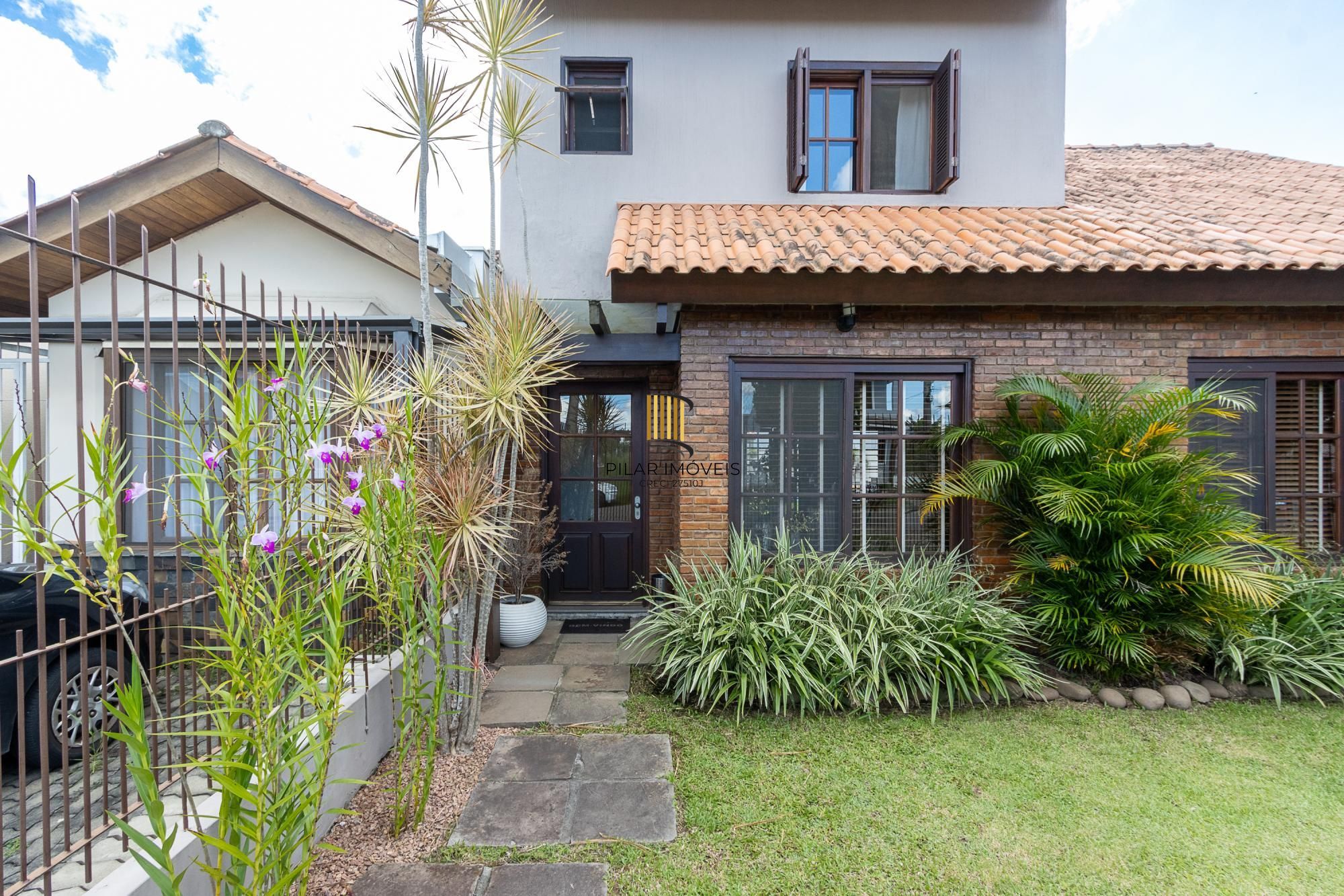 LINDA CASA NA HÍPICA