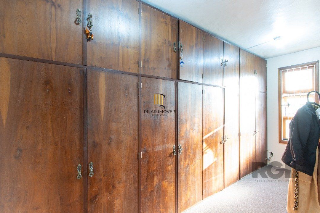 Casa 4 dormitórios no bairro Cristal
