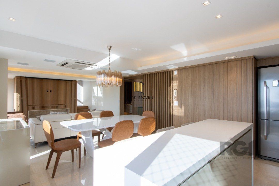 Duplex para Venda - 128.73m², 3 dormitórios, sendo 1 suites, 3 vagas - Cristal