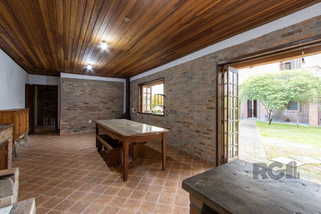 Casa para Venda - 267.81m², 3 dormitórios, sendo 1 suites, 4 vagas - Ipanema