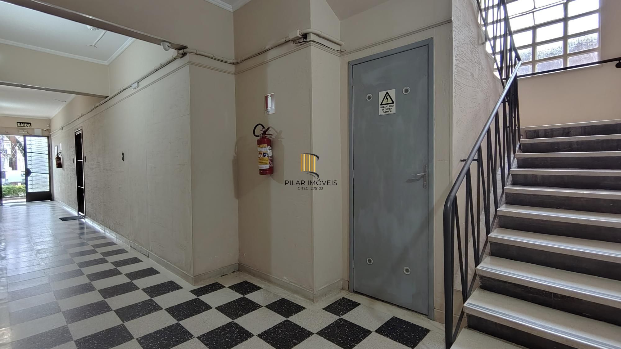 Apartamento de 2 dormitórios no bairro Medianeira.