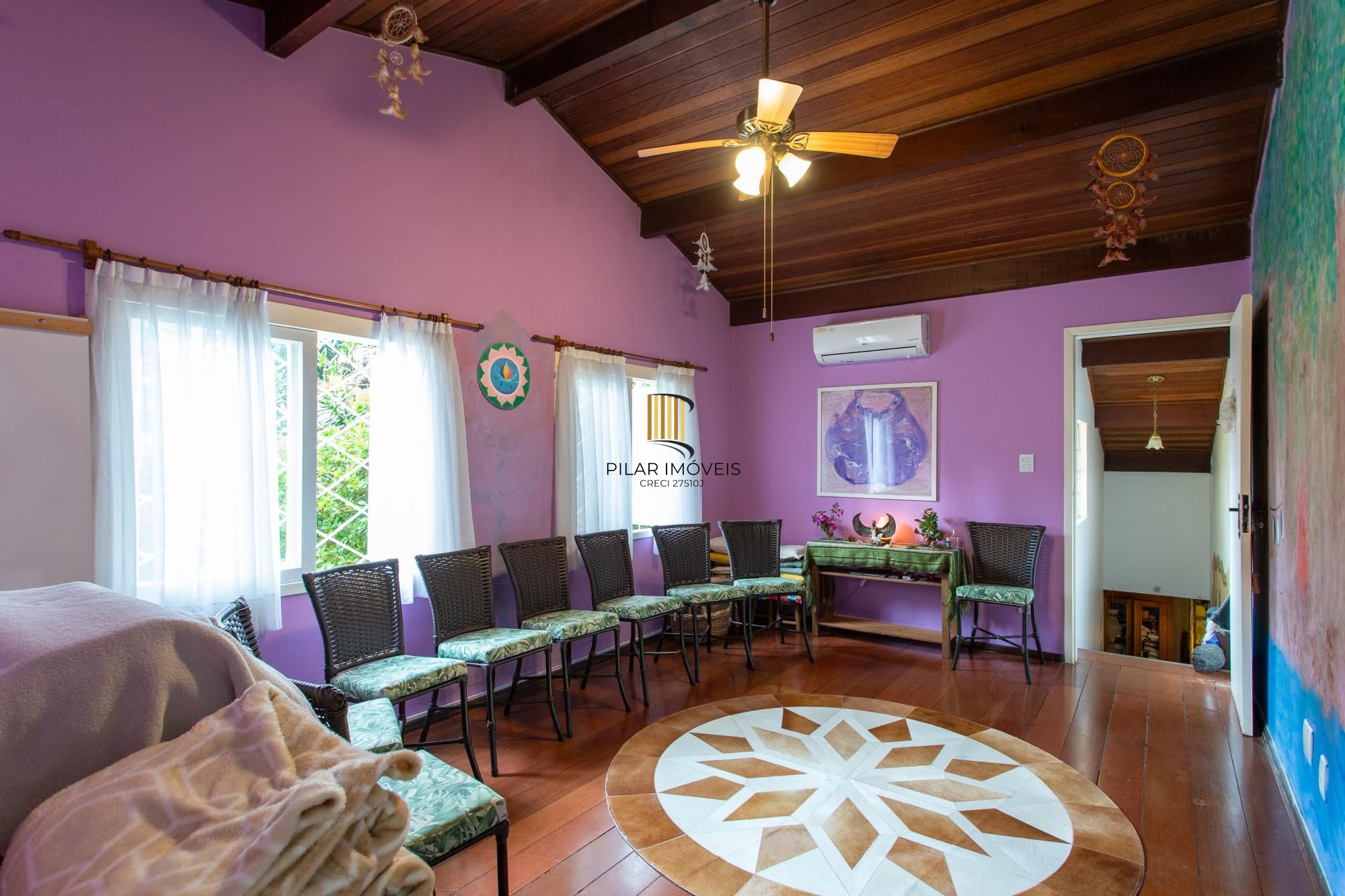 Casa 5 dormitórios no bairro Vila Assunção