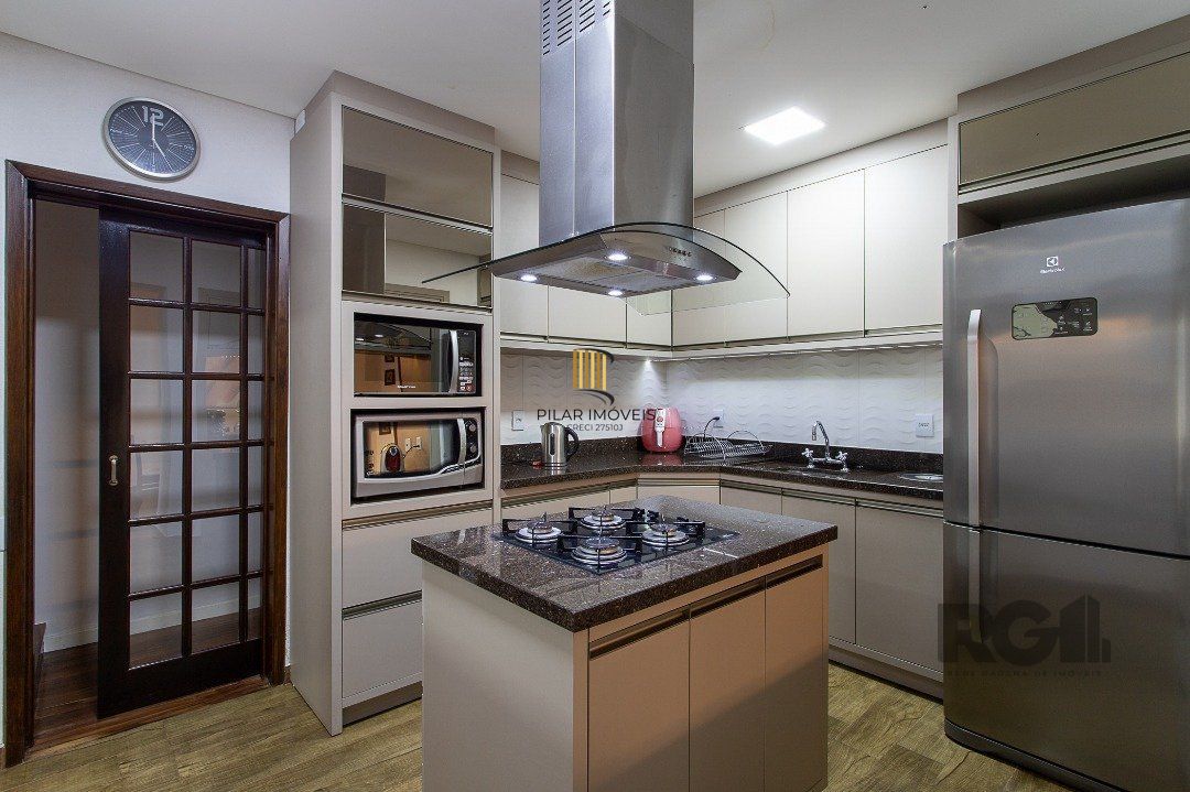 Casa 4 dormitórios no bairro Jardim Isabel