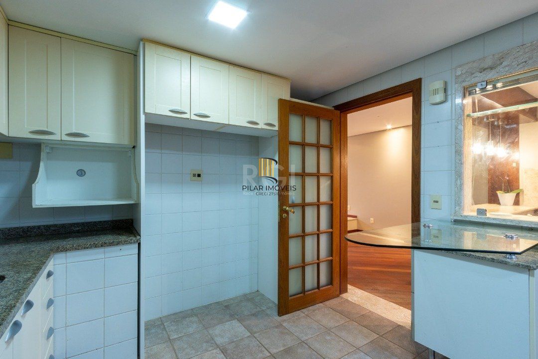 Casa Condominio para Venda - 215.81m², 4 dormitórios, sendo 1 suites, 2 vagas - Tristeza