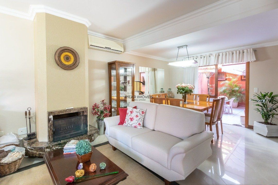 Casa Condominio para Venda - 286.89m², 4 dormitórios, sendo 2 suites, 2 vagas - Cristal