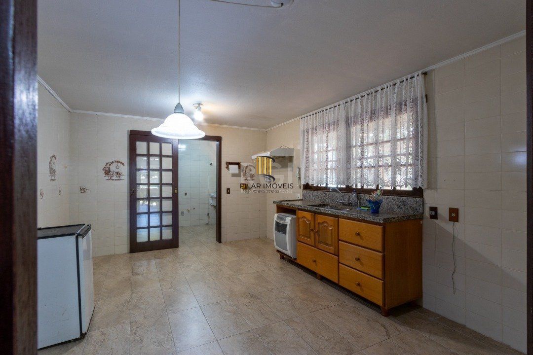 Casa para Venda - 357.28m², 4 dormitórios, sendo 1 suites, 4 vagas - Jardim Isabel