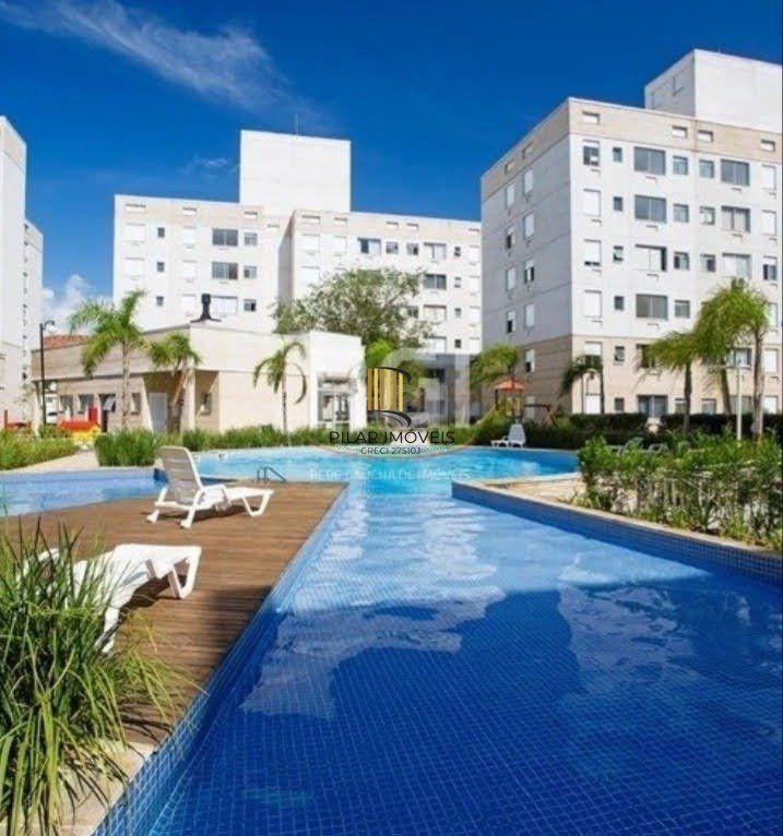 Apartamento de 2 quartos, cozinha planejada e 1 vaga escriturada.
