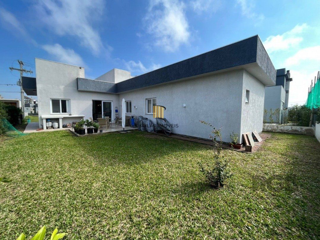 Casa de Condomínio 3 dormitórios no bairro Dubai